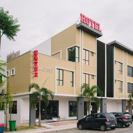 De Cyber Boutique Hotel Сиберджая Екстериор снимка